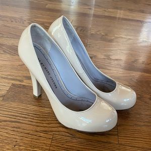 Nude patten leather pumps- Marc Jacobs